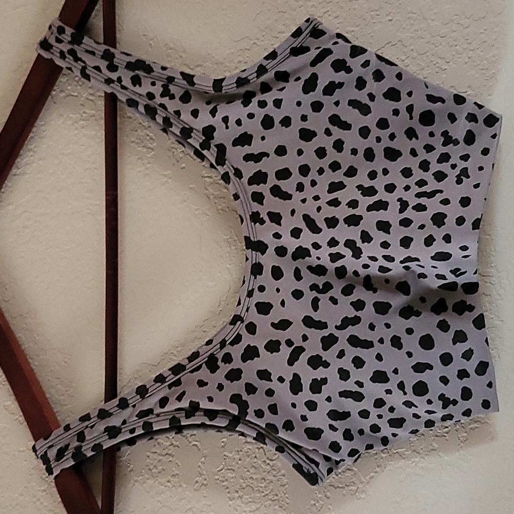 Balance Athletica Accend Top Snow Leopard Midnight